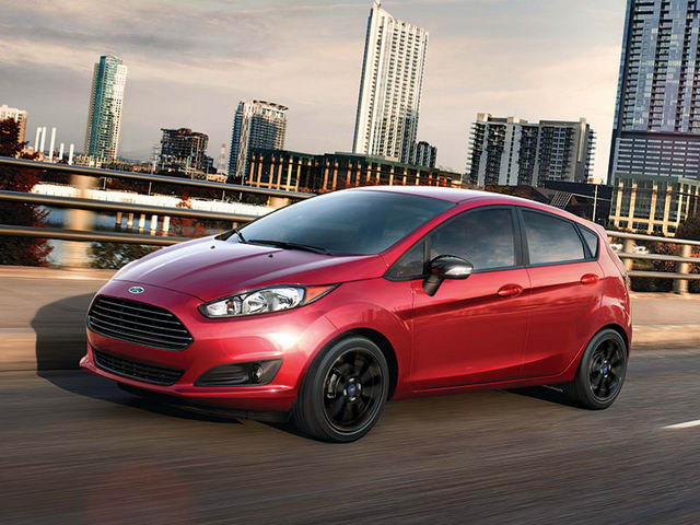 Fiesta có ngoại thất được thiết kế theo hướng thể thao